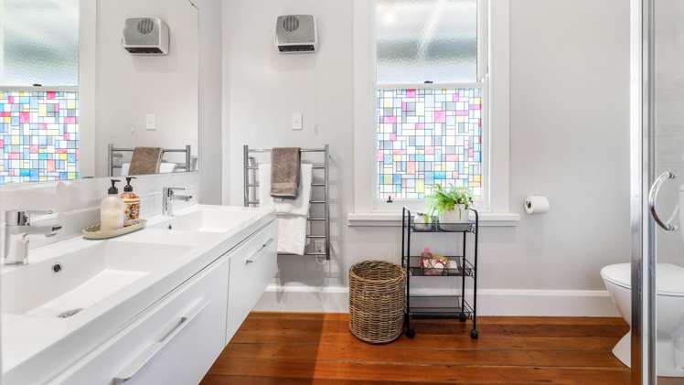 111 Wharf Road Clarks Beach_36