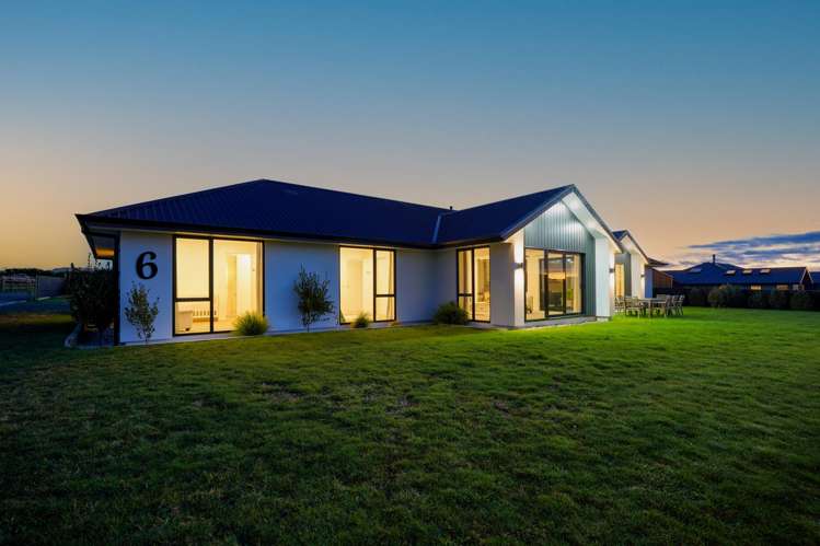 6 Chatham Rise Seaward Bush_61