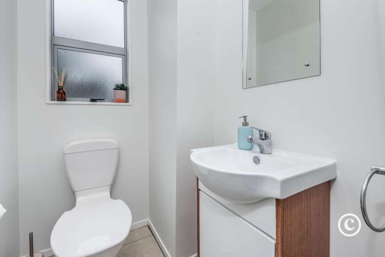 2/14 Tireti Road Titahi Bay_11