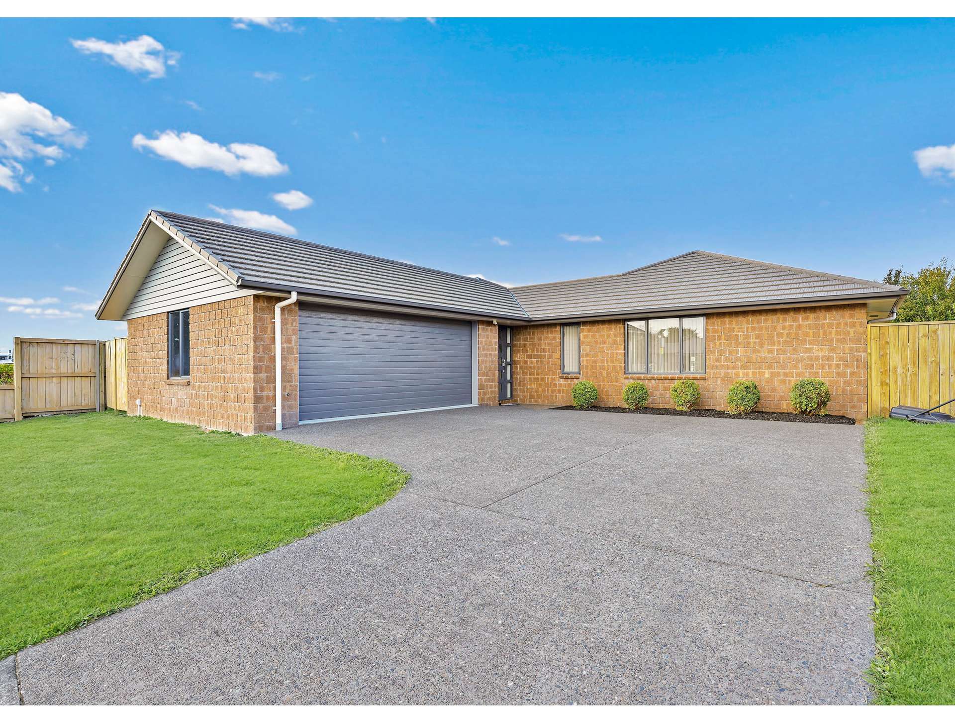 124 Wentworth Drive Rototuna North_0