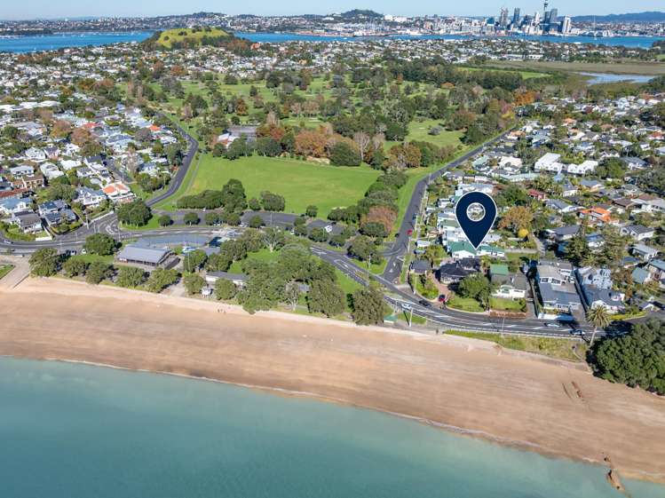 2 Seabreeze Road Devonport_17