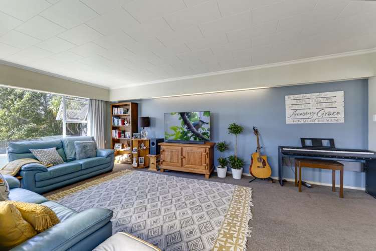 5 Shelley Crescent Stoke_7