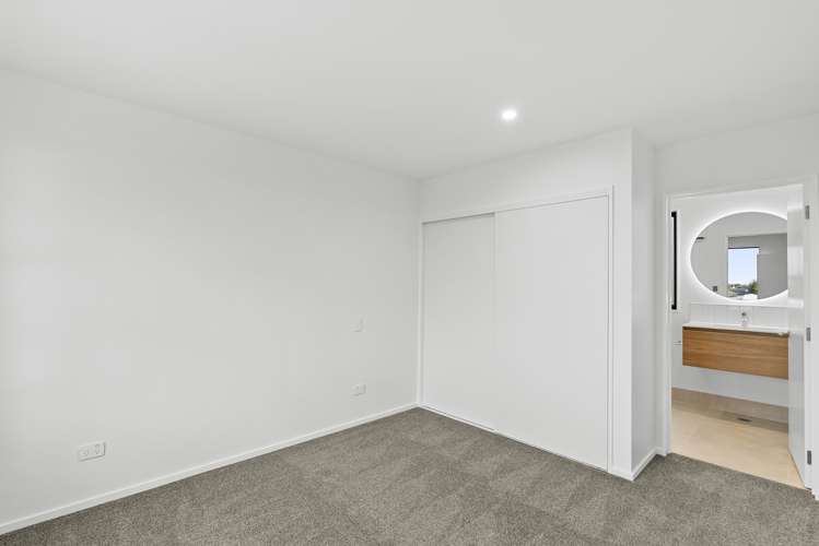 2/15 Tralee Place Bishopdale_4