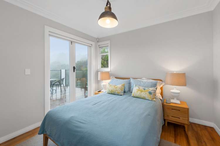 97 Scenic Drive Titirangi_13