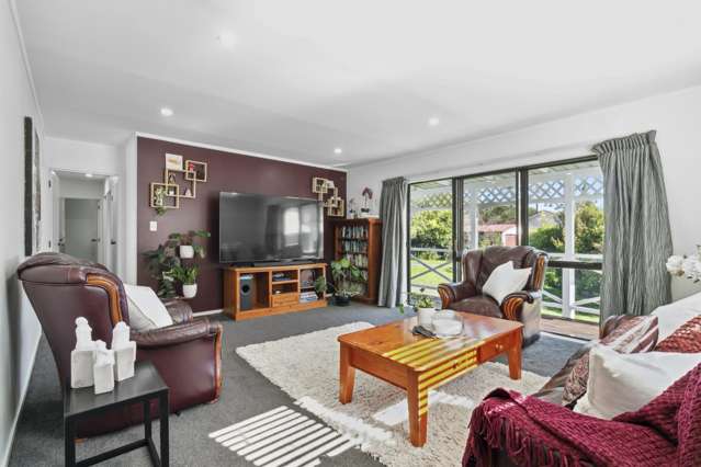73 Meadowvale Rise Titirangi_4