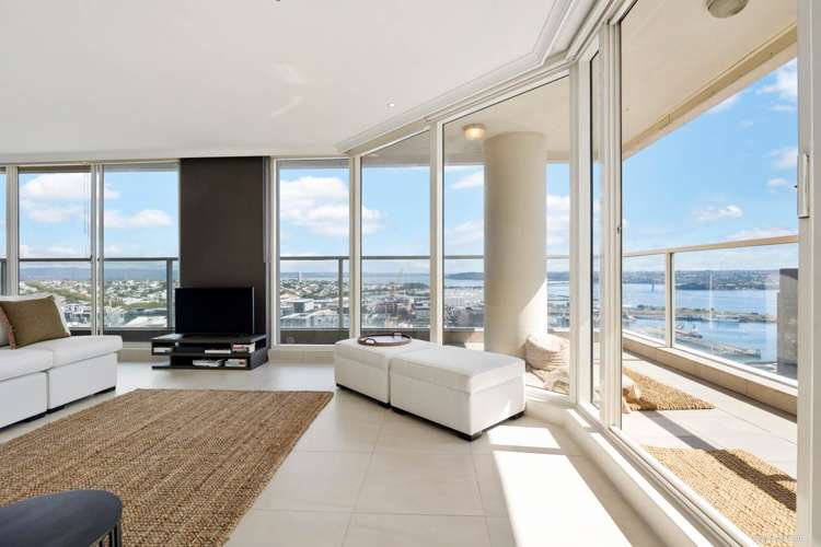 2702/8 Albert Street_0