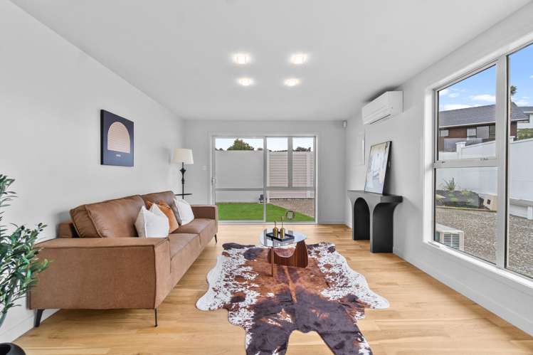 22 Tarahanga Street Northcote Central_11