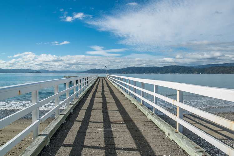 83 Marine Parade Seatoun_22