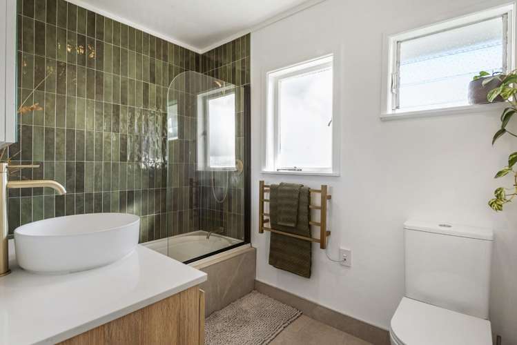1/13 Howard Road Northcote_12