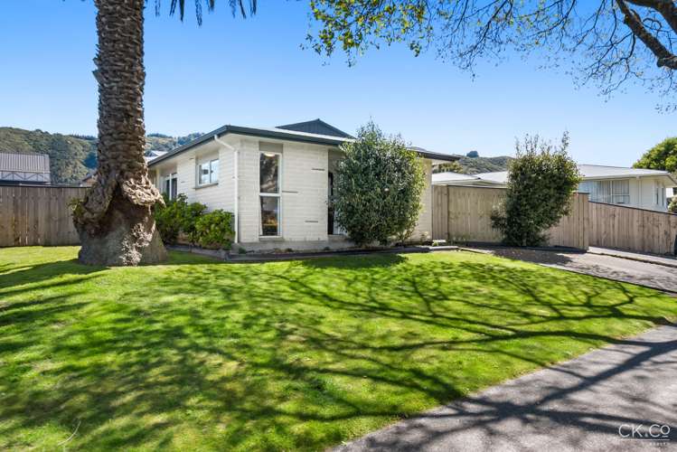 91 California Drive Totara Park_24