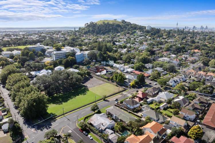 188 & 188A Gillies Avenue Epsom_22