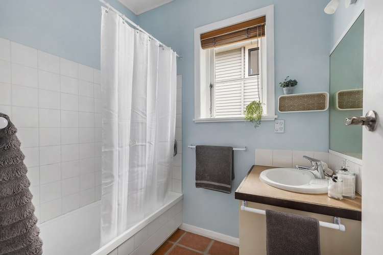 42 Glamis Avenue Strathmore Park_10