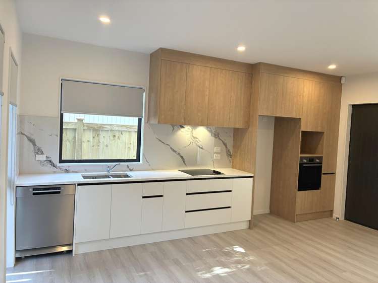 11E Glenfinn Place Massey_1