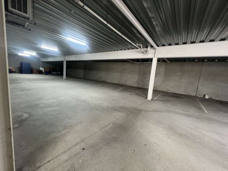 Whole Building/326 Church Street Penrose_1