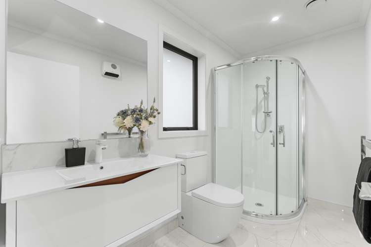 8 Akiraho Lane Halswell_12