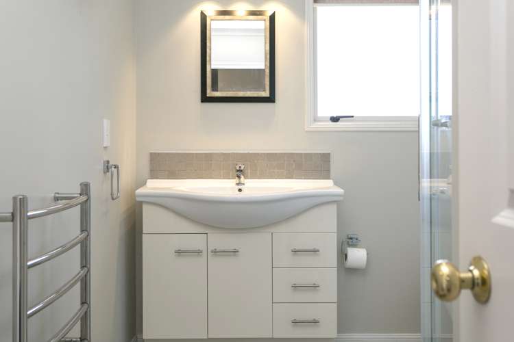 14 Ernest Kemp Rise Wharewaka_15