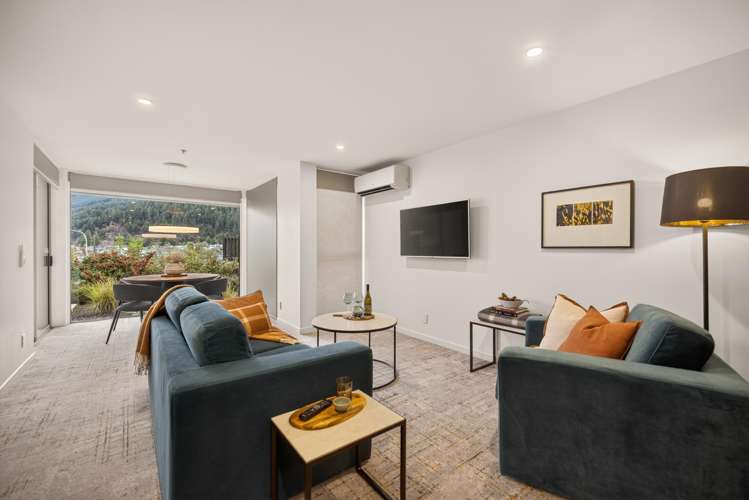 124/21 Stanley Street Queenstown_5