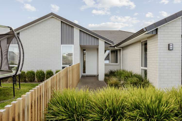 37 Te Ranga Memorial Drive Pyes Pa_1