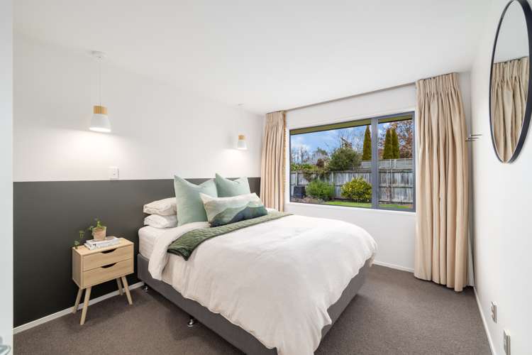 32 Hussey Road Harewood_13