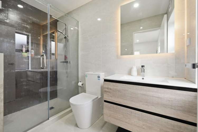 9/90 Picasso Drive West Harbour_15