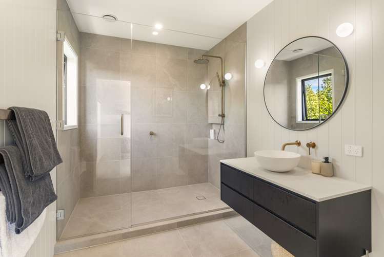 27 Beresford Avenue Surfdale_10