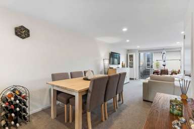 13/1 Gracechurch Drive_4