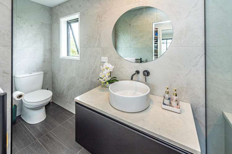 13 Magnolia Crescent Tawhero_20