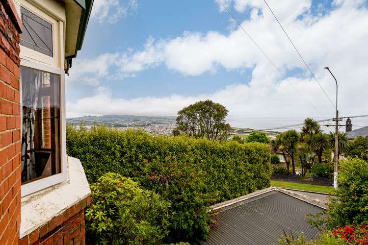 64 Middleton Road Kew_17