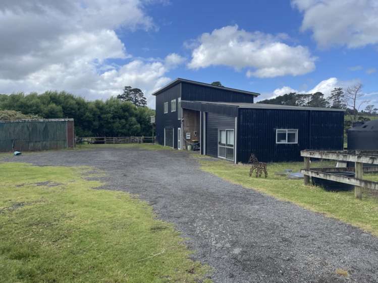 358a Horseshoe Bush Road Dairy Flat_16