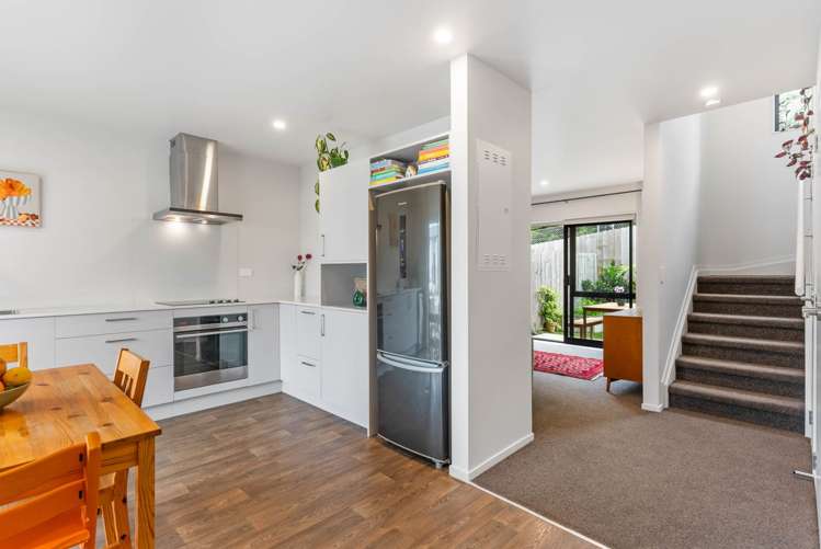 86 Matawhanga Drive Wattle Downs_6