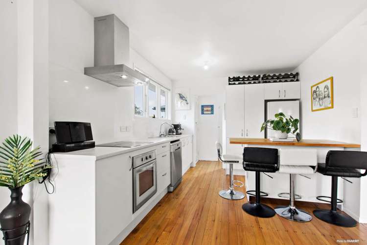 46 Titoki Street Te Atatu Peninsula_6