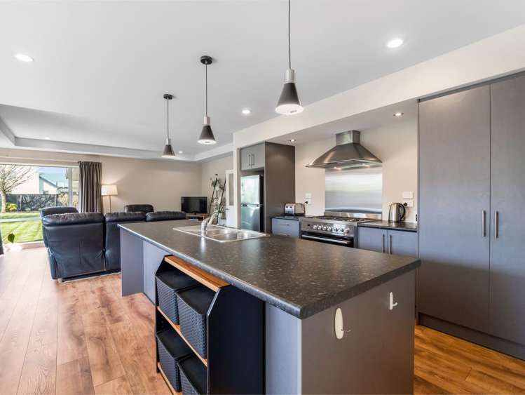 280 Southfield Drive Lincoln_8