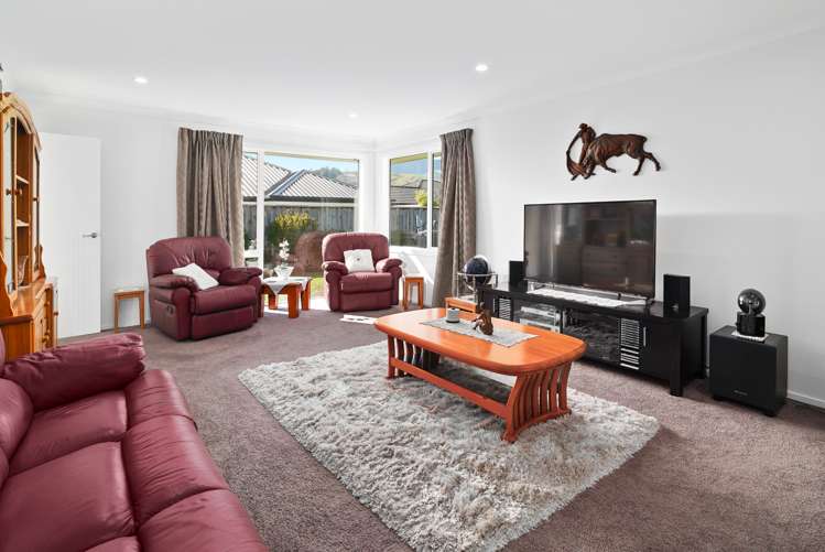 18 Boysenberry Grove Richmond_12