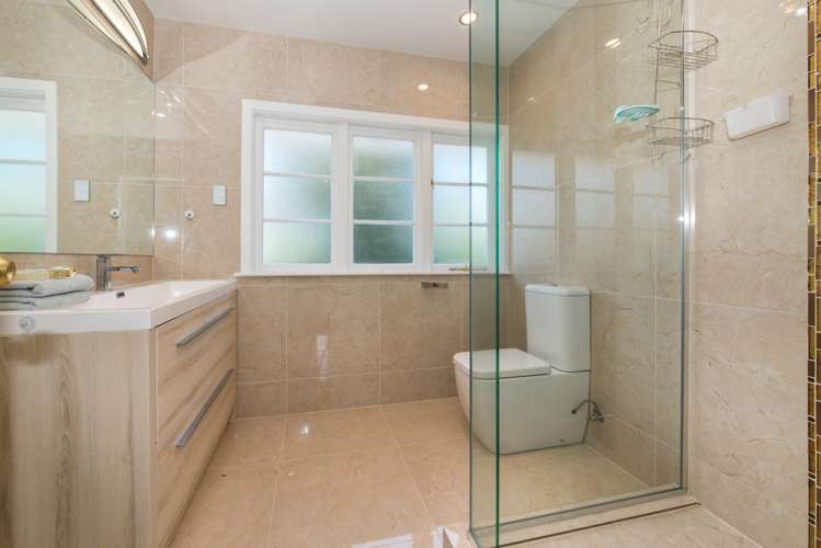 108 Paritai Drive Orakei_21