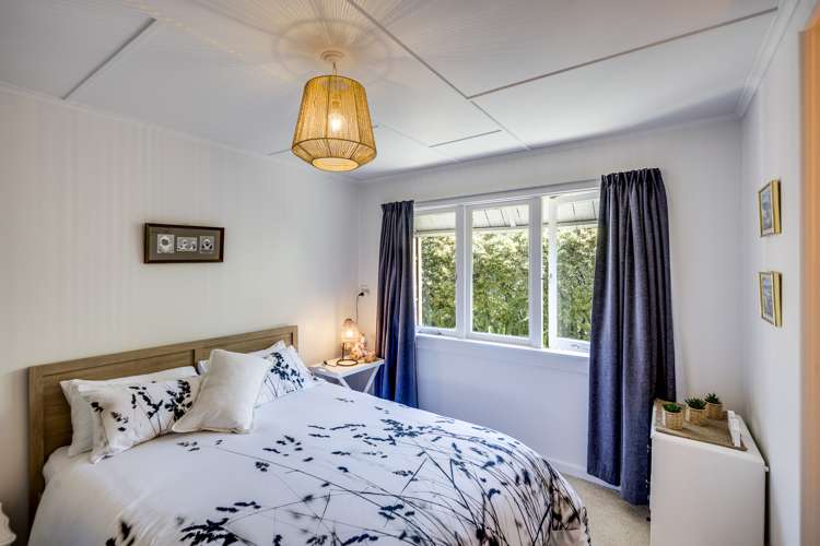 4 Birdwood Street Taradale_12