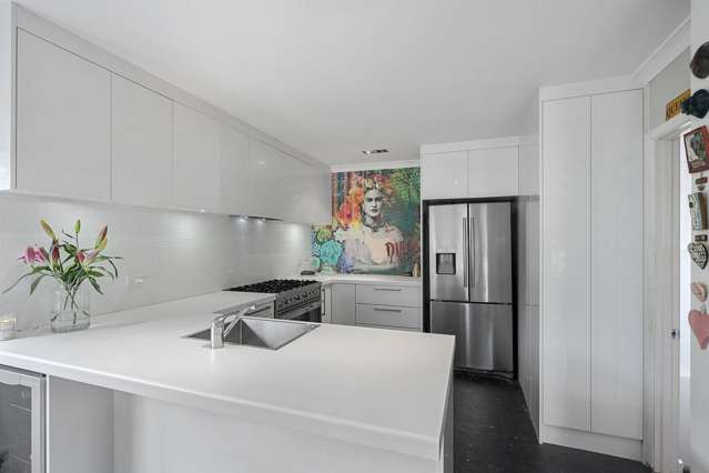 1/10 Selwyn Crescent Forrest Hill_3