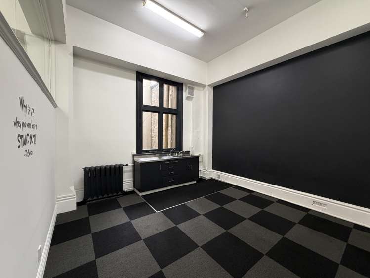 7 Bond Dunedin Central_6