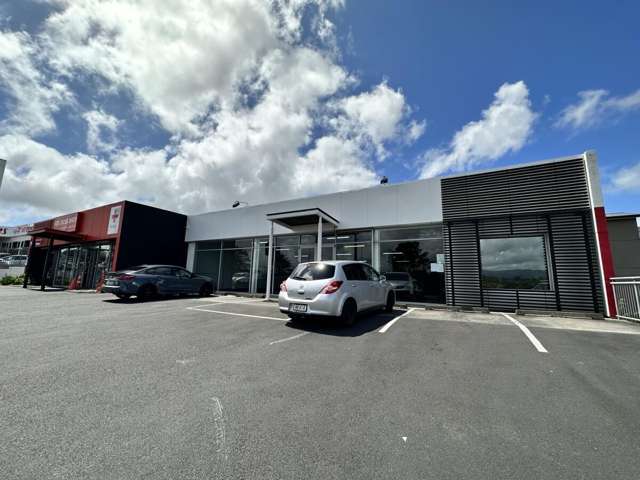 Car Showroom Space &ndash; Great North Road