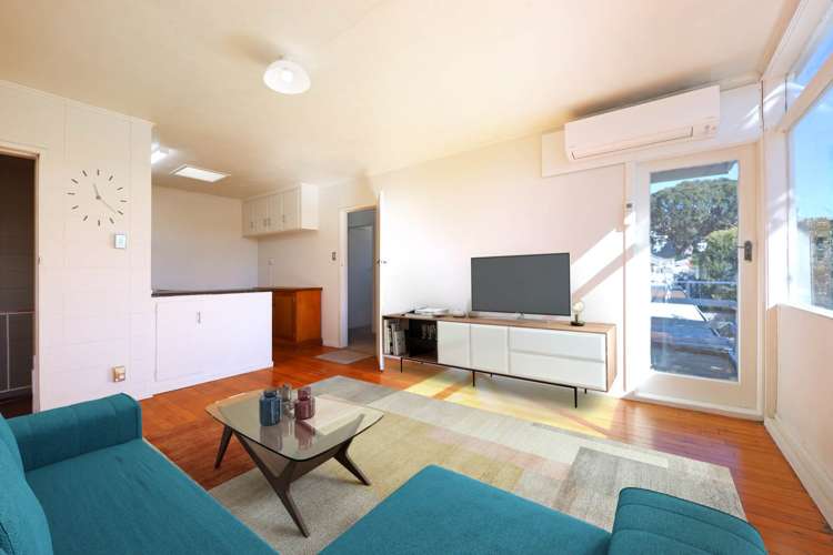 10/360A Onehunga Mall Onehunga_2