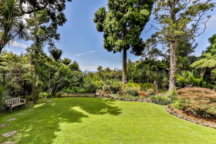 13 Takahe Road Titirangi_33