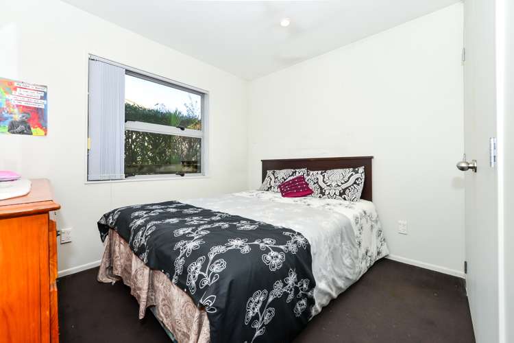 16a Richan Street Glenview_12