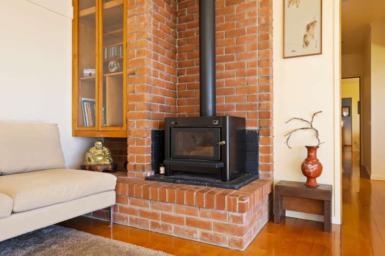 858 West Coast Road_5