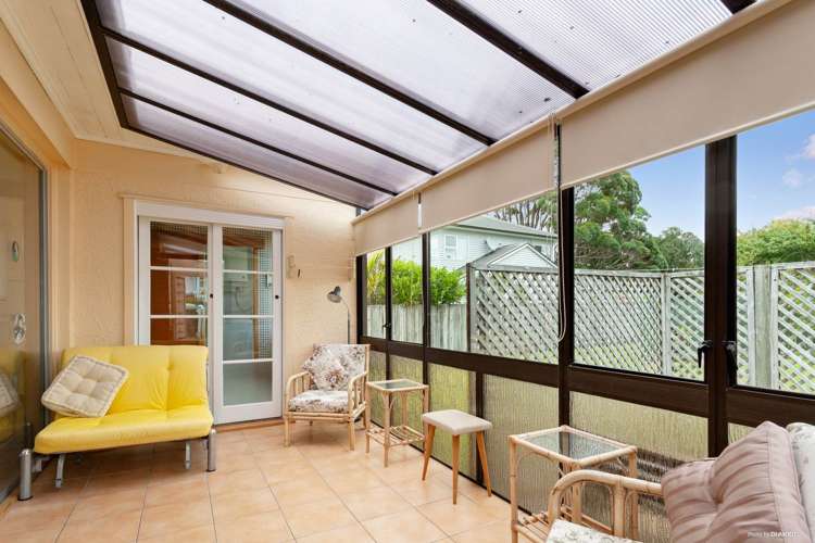 22 Niccol Avenue Narrow Neck_8