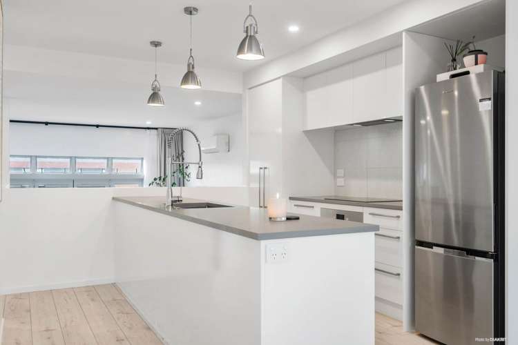 4 Watermill Lane Silverdale_6