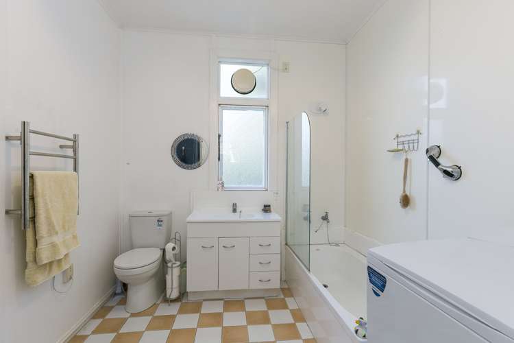 92 Mortimer Terrace Brooklyn_19