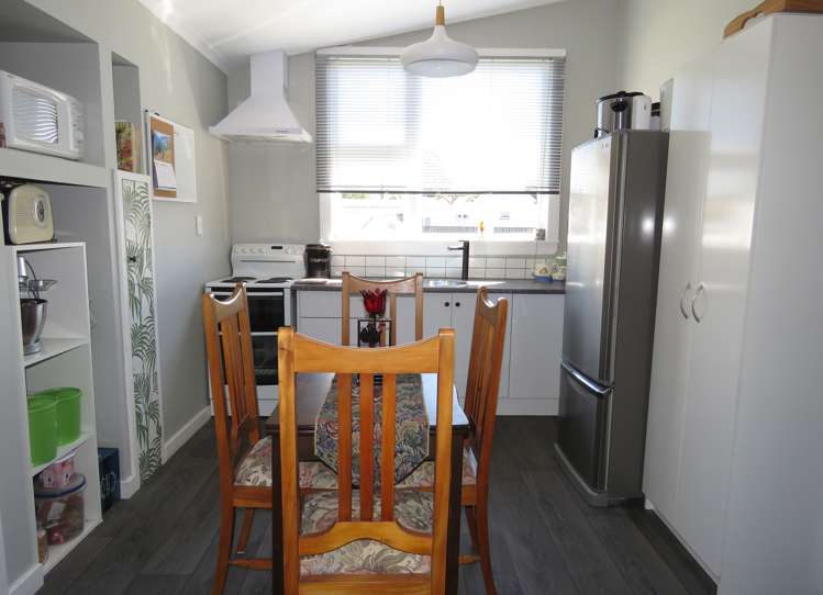 75 Shiel Street Reefton_14