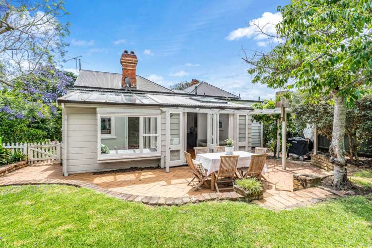 12 Cheltenham Road Devonport_18