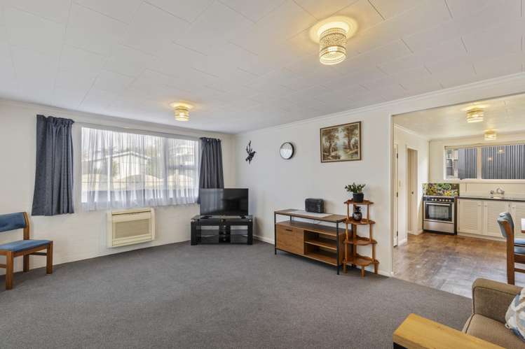 1/6 Fairview Place Westown_9