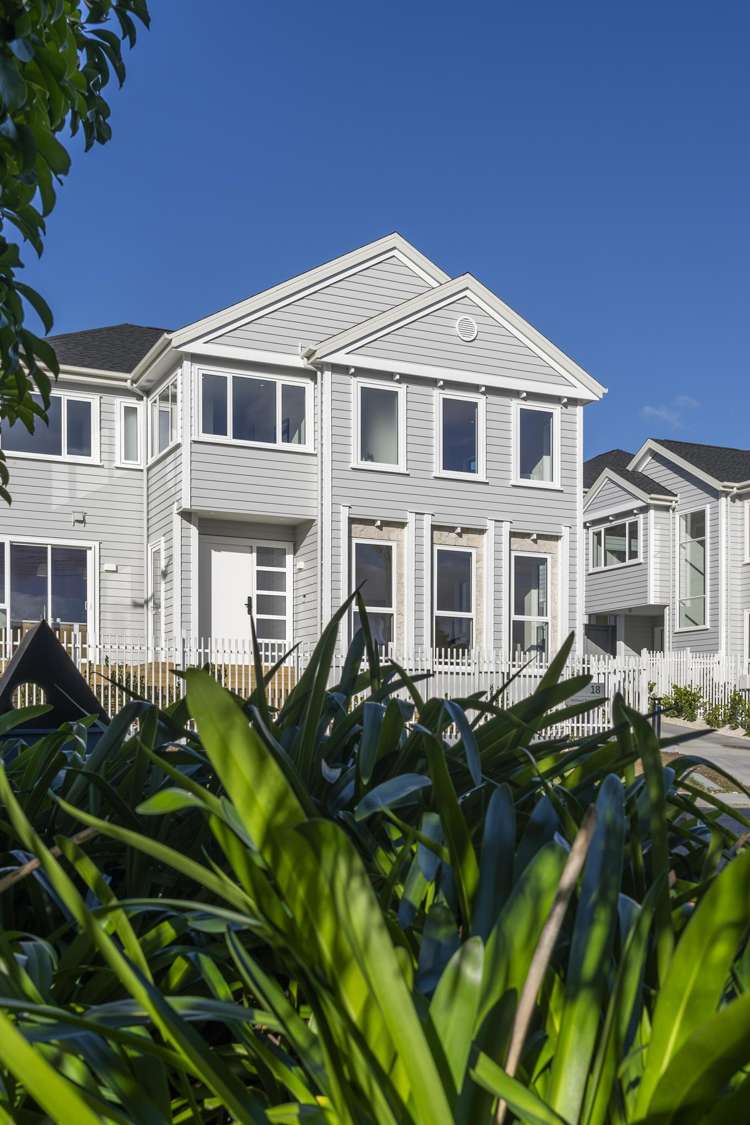 Lot 6/14,16,18 William Souter Street Forrest Hill_86