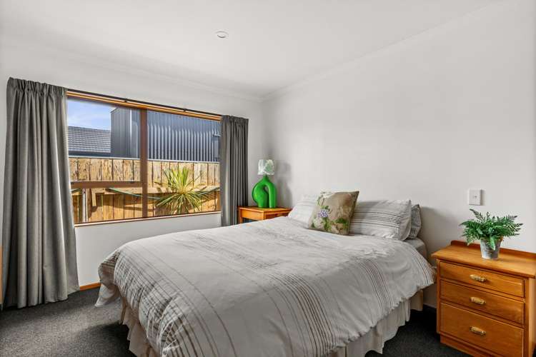 2/5 Forward Street Greenmeadows_10